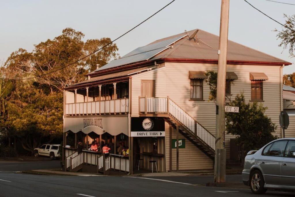 Yandina Hotel Exterior photo
